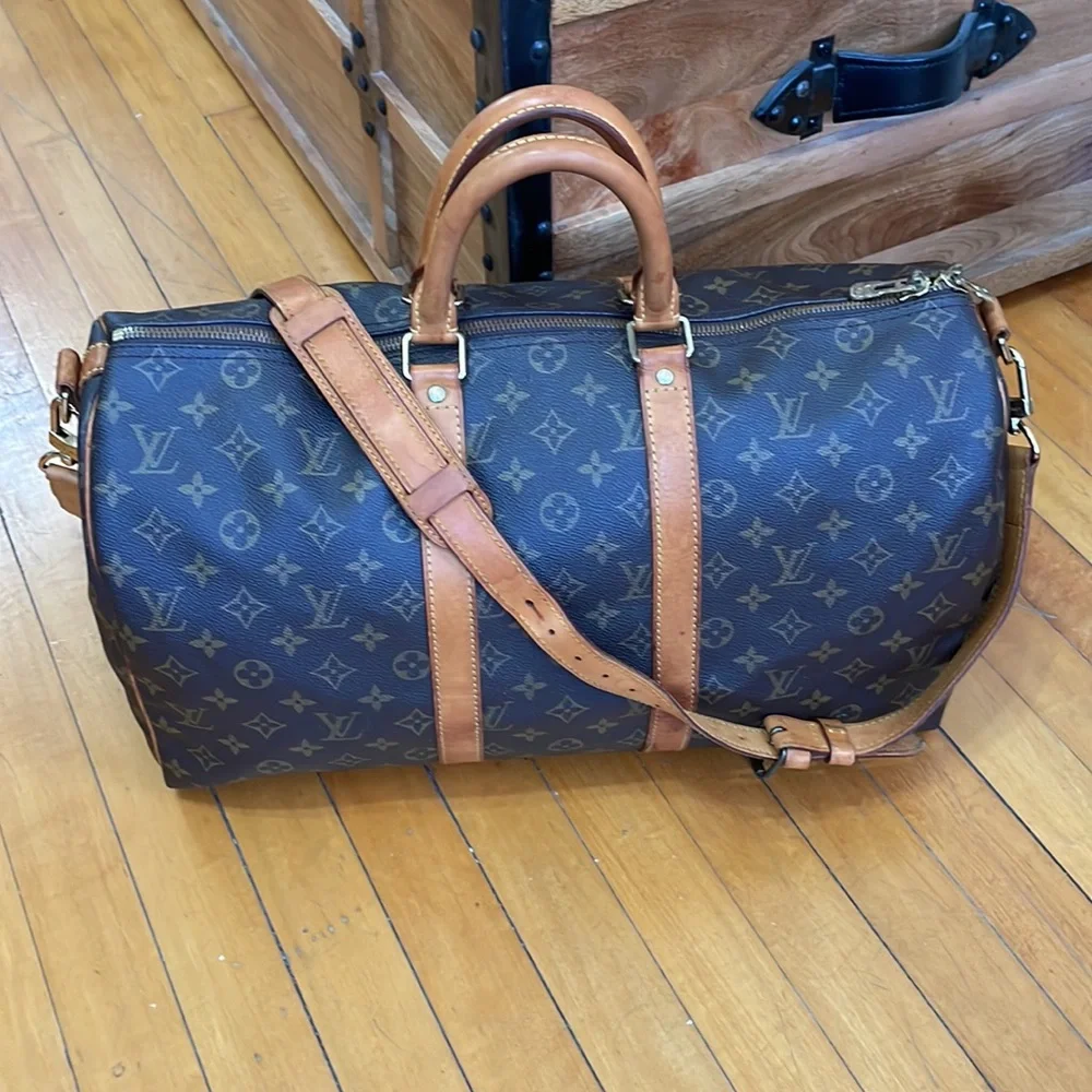 Louis Vuitton Bandouliere Keepall 45 Travel Bag. - Picture 11 of 15